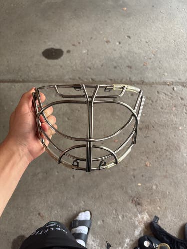 Senior Bauer Profile 960 Goalie Mask (Used)