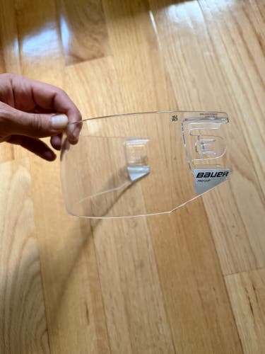 Medium Bauer Pro Clip Visor (Used)