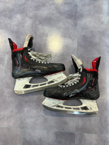 Senior Bauer Vapor 3X Pro Hockey Skates 9.5 (Used)