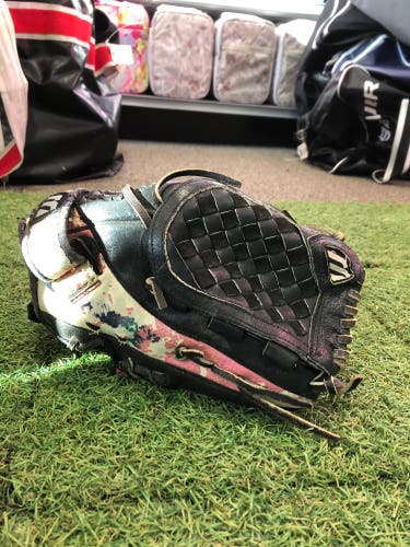 Mizuno Finch RH Softball Glove 11" (Used)