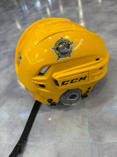 Yellow Small CCM Tacks 910 Helmet (Used)