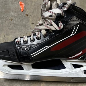 CCM Hockey Goalie Skates 9 (Used)
