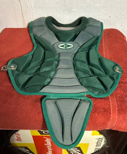 Easton Catcher's Chest Protector 14.5