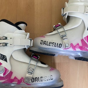 Mondo 19 & 19.5 Kid's Dalbello Gaia 2 Ski Boots (Used)