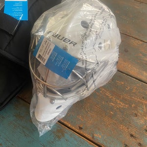 Senior Small 2025 Bauer 940 Goalie Mask (New)