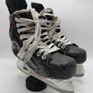 Senior Sz 5 Bauer Vapor X500 Hockey Skates