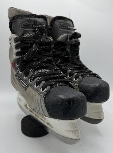 Junior Sz 3.5 Bauer Vapor XXV Hockey Skates
