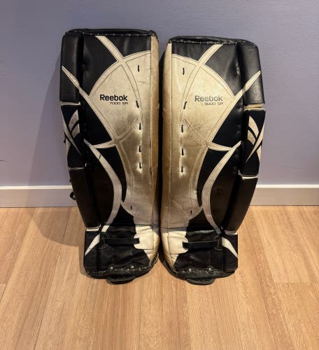 Reebok 7000 Goalie Leg Pads (34+1)