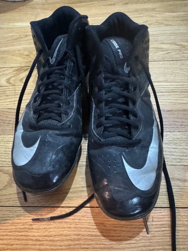 Men's Size M 11.0 (W 12.0) Nike Mid Top (Used)