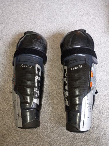 Senior CCM Tacks AS-V 17" Shin Pads (Used)