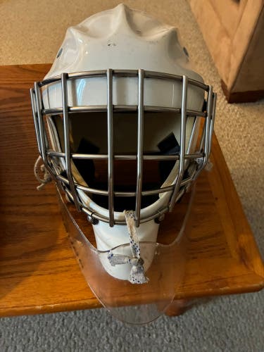 Senior 2023 Sportmask T3 Goalie Mask (Used)