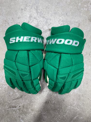 13” Sherwood Rekker Toronto St Pats Pro Stock Gloves (New) NHL