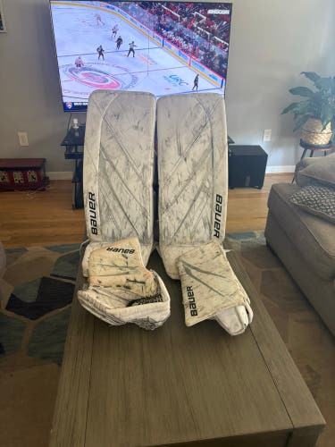 33" Bauer Hyperlite 2 Regular Goalie Full Set (Used)