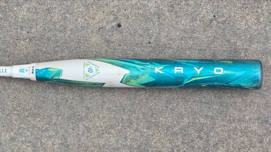Louisville Slugger Kryo Composite Bat (-10) 23 oz 33" (Used)