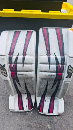Brian G netik 32+1 “ Leg Pads (used)