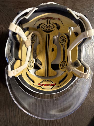 Large CCM Resistance 110 Helmet Pro Stock (Used)