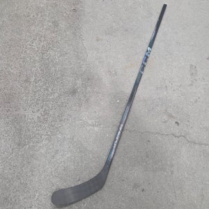 New Senior CCM Ribcor Unleashed Right Handed Hockey Stick P29 85 Flex