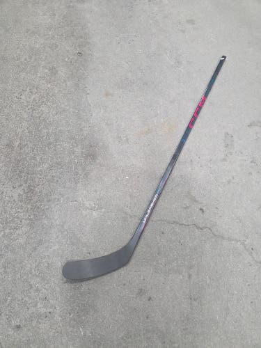 New Senior CCM Ribcor Unleashed Pro Right Handed Hockey Stick P29 55 Flex