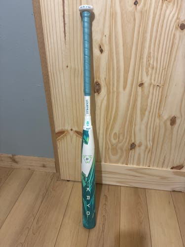 2026 Louisville Slugger Kryo Composite Bat (-10) 23 oz 33" (New)