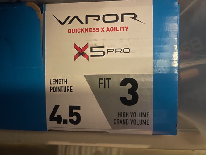2023 Bauer Vapor X5 Pro Hockey Skates Size 4.5 (Used)