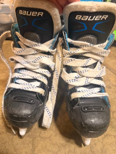 Bauer XLP Hockey Skates Regular Width 12 (Used)