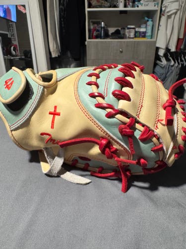 44 Pro Custom RH Catcher's Baseball Glove 33" (New)