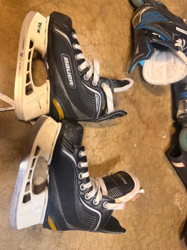 Bauer Supreme Hockey Skates 10 (Used)