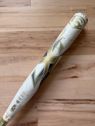 Louisville LXT 33/22 (-11) Fastpitch Softball Bat
