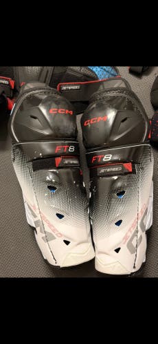 Senior CCM JetSpeed FT8 14" Shin Pads (Used)