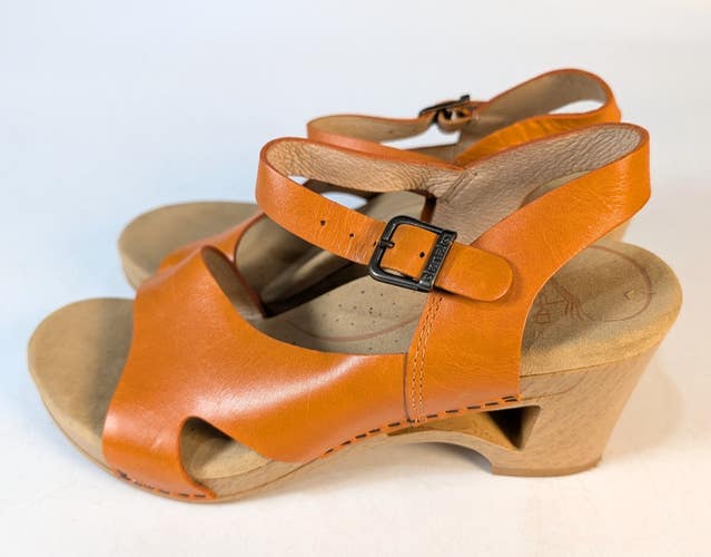Dansko Tasha Orange Leather Wedge Sandals Cut Out Heel Size 38 (7.5-8)