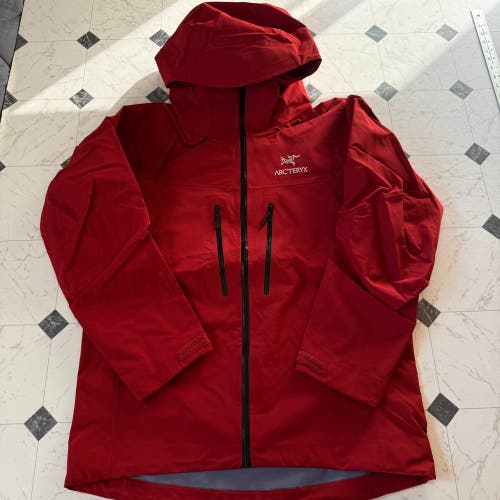 Arc’teryx Alpha SV Pro Red Gore-Tex Jacket Men’s NWT Size L