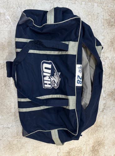 University of New Hampshire Hockey JRZ Bag (Used) #28