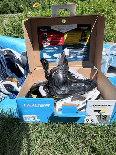 Black/Yellow 2020 Bauer Supreme 3S Hockey Skates Regular Width 7.5 (Used)