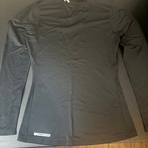 Black Medium Adult Under Armour Cold Gear  Mock Neck (Used)