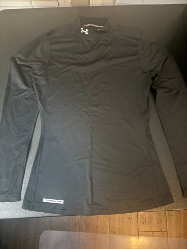 Black Medium Adult Under Armour Cold Gear Mock Neck (Used)