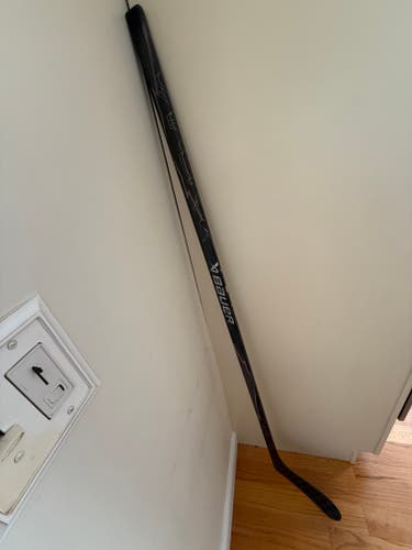 Intermediate Bauer Vapor Flylite Left Hand Hockey Stick P28 55 Flex
