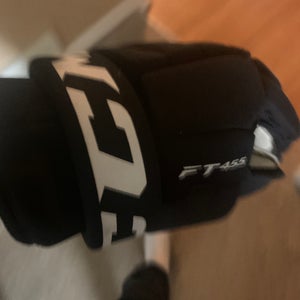 CCM JetSpeed FT485 Gloves 11" (Used)