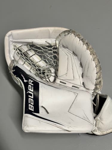 2025 Bauer SV Pro Intermediate Glove (Used)