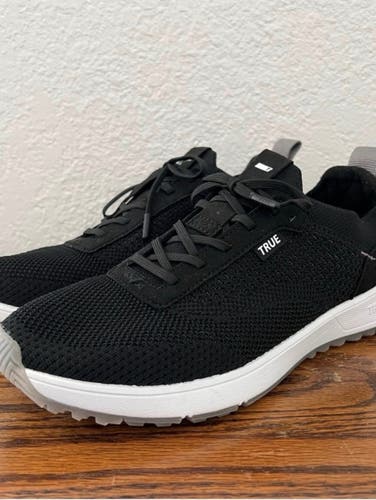 Men's Size M 10.0 (W 11.0) True Golf Shoes (Used)