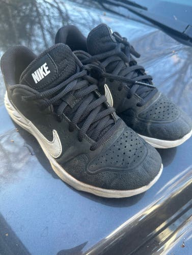 Black Kid's 4Y (Big Kids / Youth) Youth Nike Turf Cleats (Used)