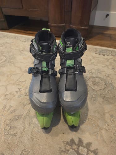 Bauer Konekt HF2 Hockey Goalie Skates Regular Width 8-8.5 (Used)