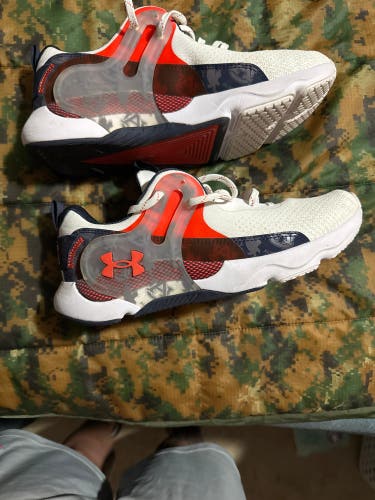 Unisex Size M 10.5 (W 11.5) Adult Under Armour HOVR Sonic Shoes (Used)
