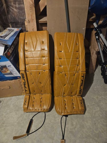 32" 2025 True 7x6 Catalyst Goalie Leg Pads