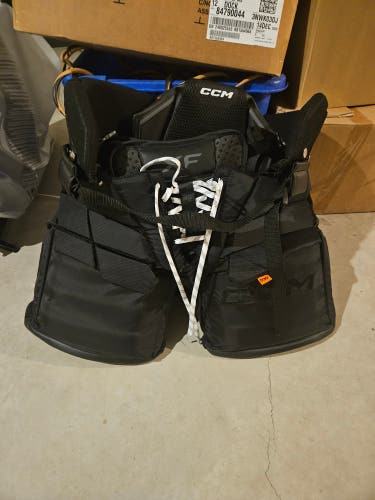 CCM AXIS XF PRO GOALIE PANT