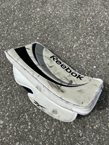 Senior Reebok 7K Goalie Regular Blocker