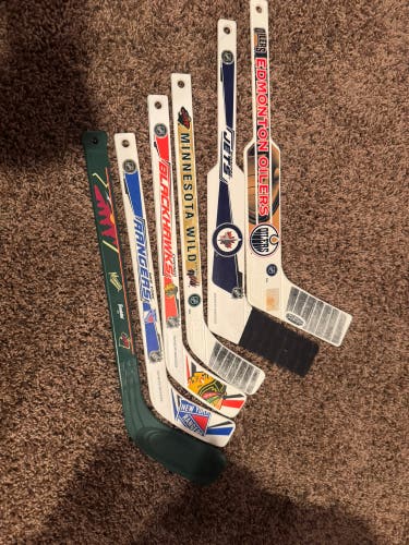 NHL knee hockey lot