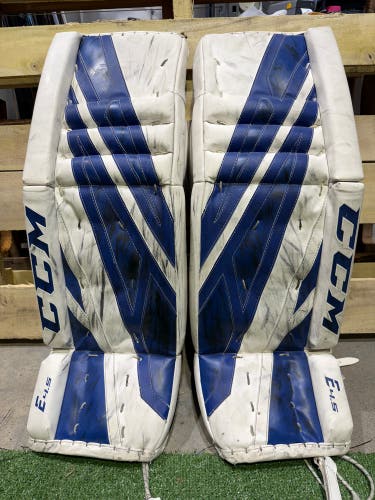 30"+1 Intermediate CCM EFlex 4.5 Goalie Leg Pads