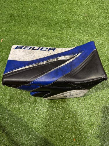 Intermediate Bauer Vapor X5 Pro Regular Goalie Blocker