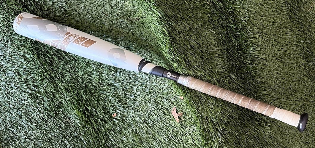 DeMarini CF8 Bat (-3) Composite 30 oz 33” BBCOR Certified used baseball bat