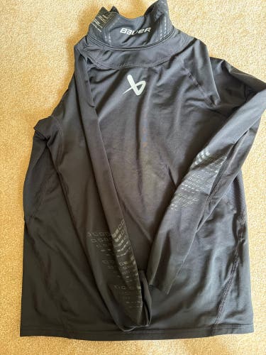 BAUER NECKPROTECT LONG SLEEVE BASELAYER TOP - ADULT